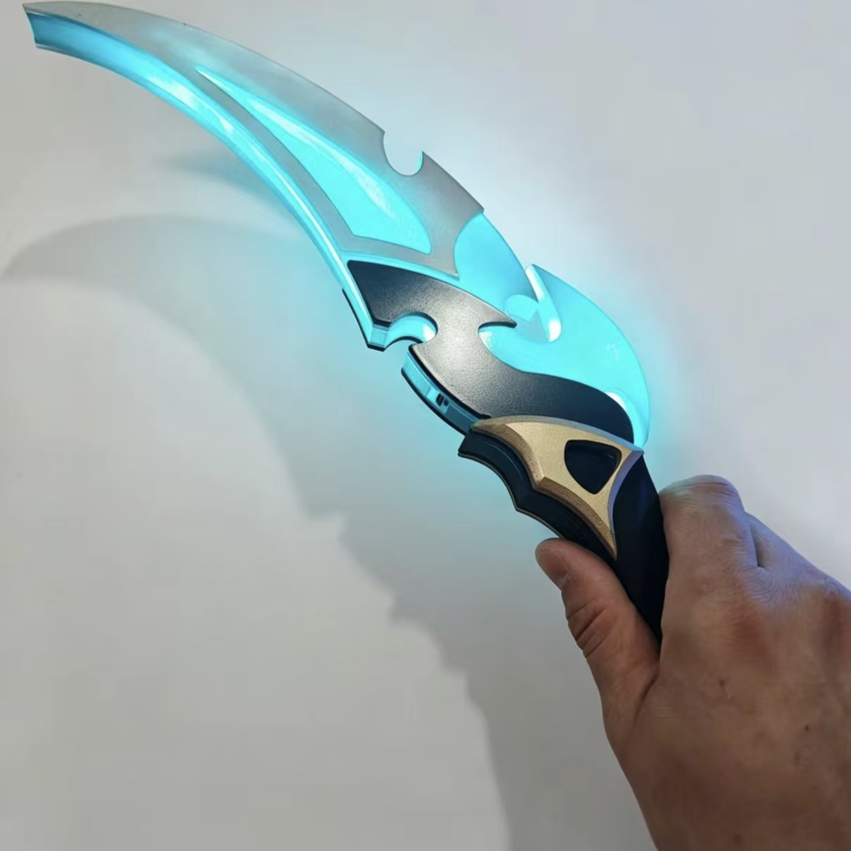 Cosplay Prop Dagger - Genshin Impact Cosplay Lohen Cos Luminous